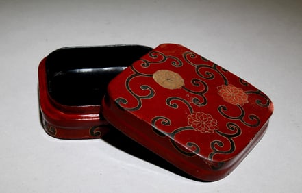 A Cinnabar Lacquer Box