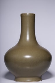 A Tea Dust Glazed Bottle Vase with Daoguang Mark