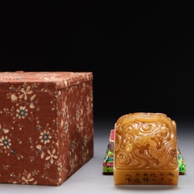 A Shoushan Tianhuang Seal with Kui Dragon Motif