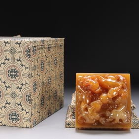 A Shoushan Tianhuang Seal with Auspicious Beast Motif