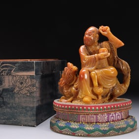 A Shoushan Tianhuang Statue of Dragon-Taming Arhat