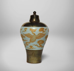 A Porcelain Meiping Vase with Lid