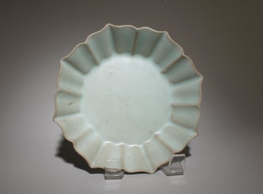 A Ruyao Plate