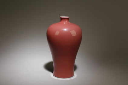A Peach Bloom Glazed Plum Vase