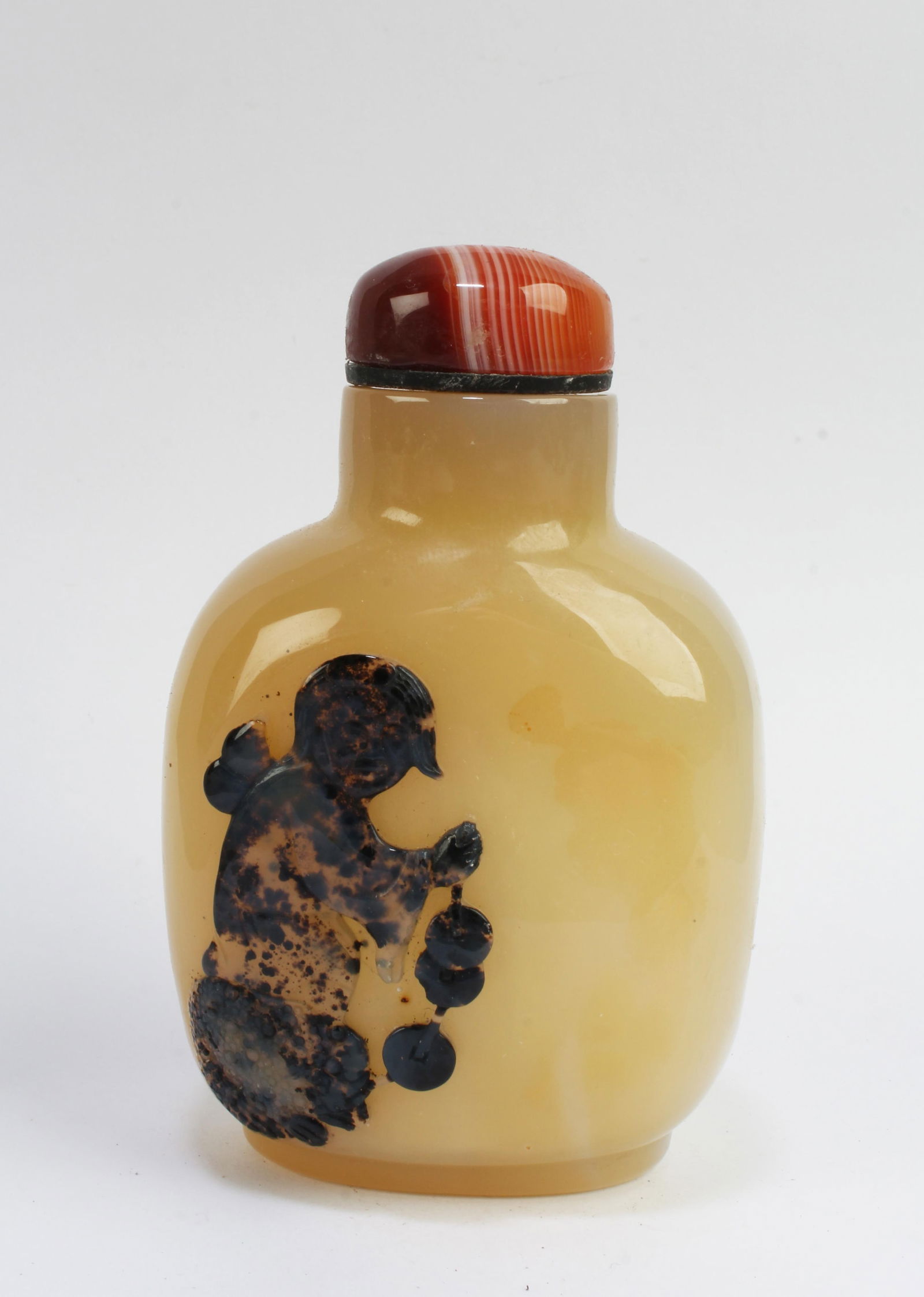 Chinese Agate Snuff Bottle: Chinese Agate Snuff Bottle. Height: 3"