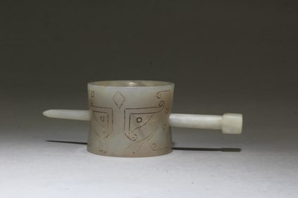A Carved Jade Hairpin