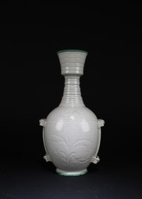 Chinese Porcelain Vase