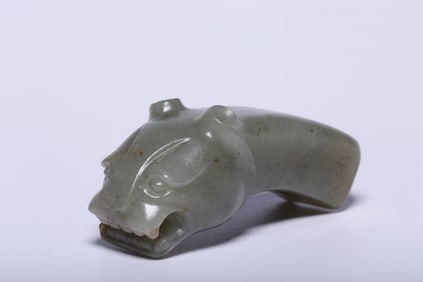 A Jade Tiger Head Ornament