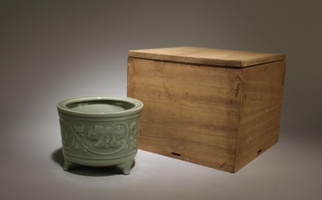 A Longquan Incense Burner with Box