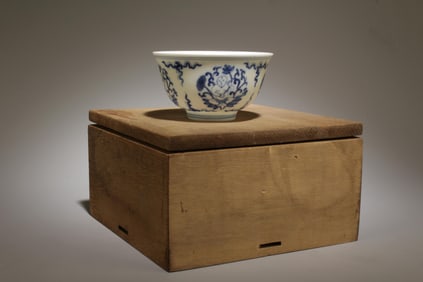 A Blue and White Cup with Box