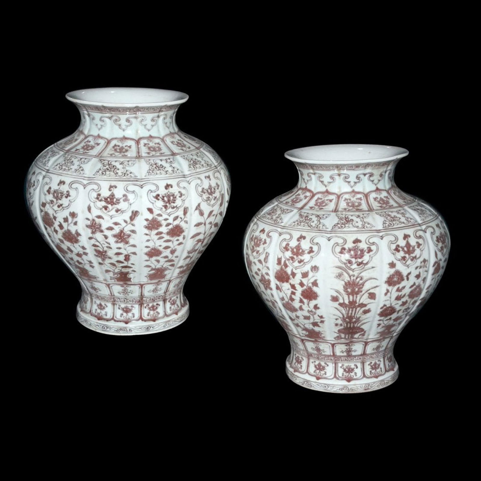 A Pair of Underglazed Copper-Red Floral Jar with Twelve Lobes