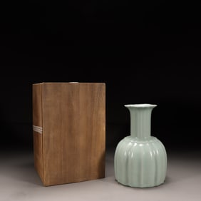 A Guan Ware Celadon Glazed Multi-Lobed Vase