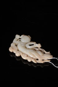 A Hetian Jade Flying Deity Pendant