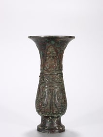 A Bronze Hu Vase with Kui Dragon Motif