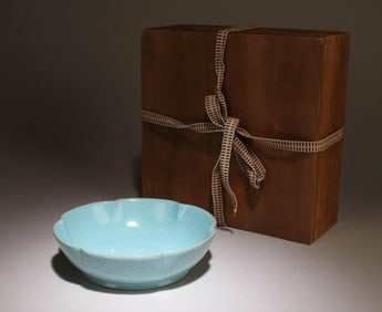 A Chinese Ruyao Inkwash