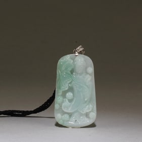 Chinese Jadeite Jade Guanyin Pendant