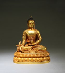 A Gilt Bronze Buddha Statue