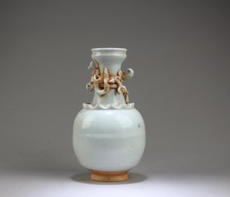 Chinese Porcelain Vase