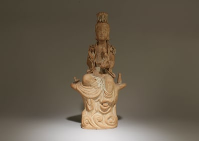 A Yinqin Guanyin Statue