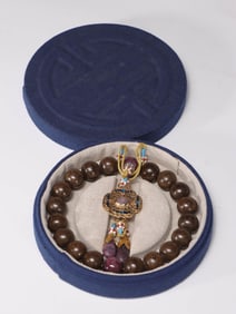 A Handheld Agarwood Prayer Beads