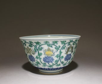 A Doucai Floral Pattern Bowl