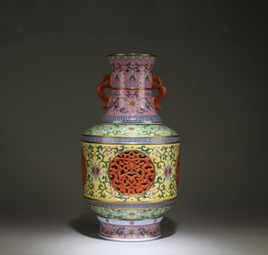 A Chinese Famille Rose Vase