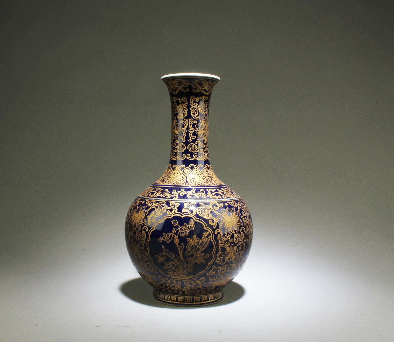A Porcelain Vase: A Porcelain Vase. 'QianLong' mark. Height: 9.75"
