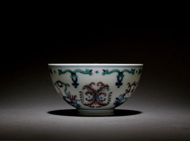 A Doucai Bowl