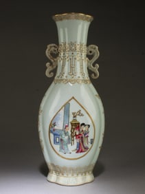 Chinese Porcelain Vase