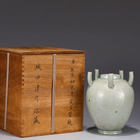 A Green Glazed 'Six-Mouth' Vase