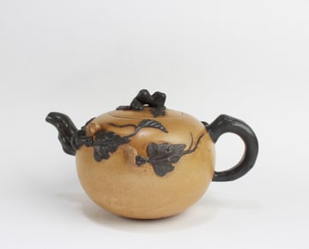 Chinese Zisha Teapot