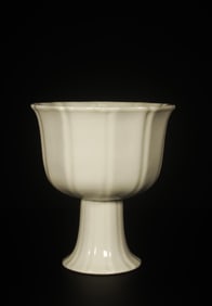 A Porcelain Stem Cup