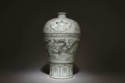 A Porcelain Dragon Meiping Vase