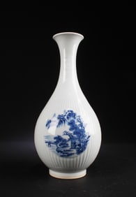 Chinese Blue & White Porcelain Vase