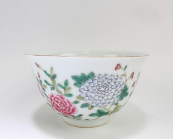 Chinese Famille Rose Porcelain Bowl