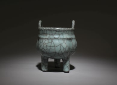 Chinese Geyao Tripod Censer