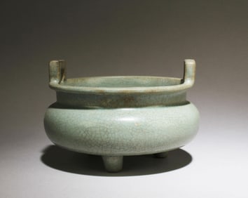 A Double-Eared Tripod Ruyao Incense Burner
