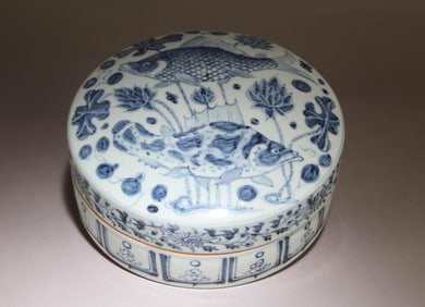 A Chinese Blue and White Inkwash Container