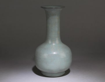 A Ruyao Vase
