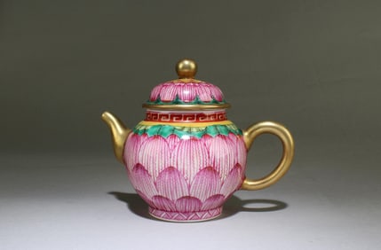 A Fencai Porcelain Teapot