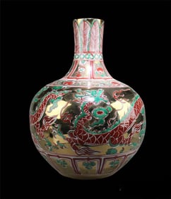 A Large Porcelain Vase