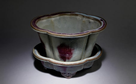 A Jun Ware Flower Pot