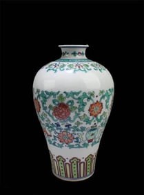 Chinese Famille Verte Porcelain Vase