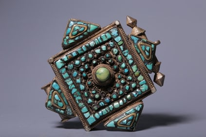 A Silver Inlaid Turquoise Gawu Box