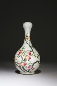 Chinese 'Onion-Head' Porcelain Vase