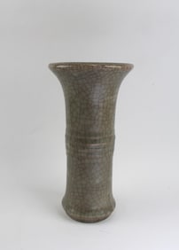 Chinese Geyao Vase
