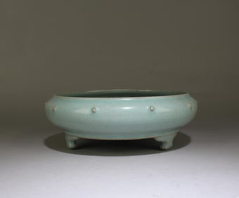 A Ru Kiln Tripod Incense Burner