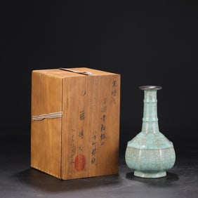 A Guan Ware Celadon Octagonal Bamboo-Form Vase