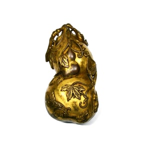 A Gilt Bronze Double-gourd Box