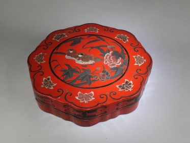 An Octagonal Shaped Cinnabar Lacquer Container